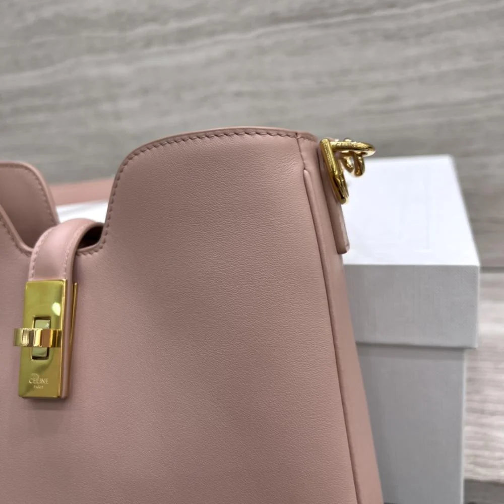 Küçük Camille 16 Yumuşak Çanta Pürüzsüz Dana Derisi - Glimmer of Luxury