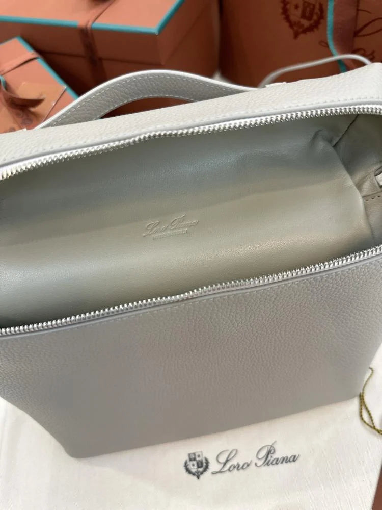 Loro Piana 23.5 Extra Pocket