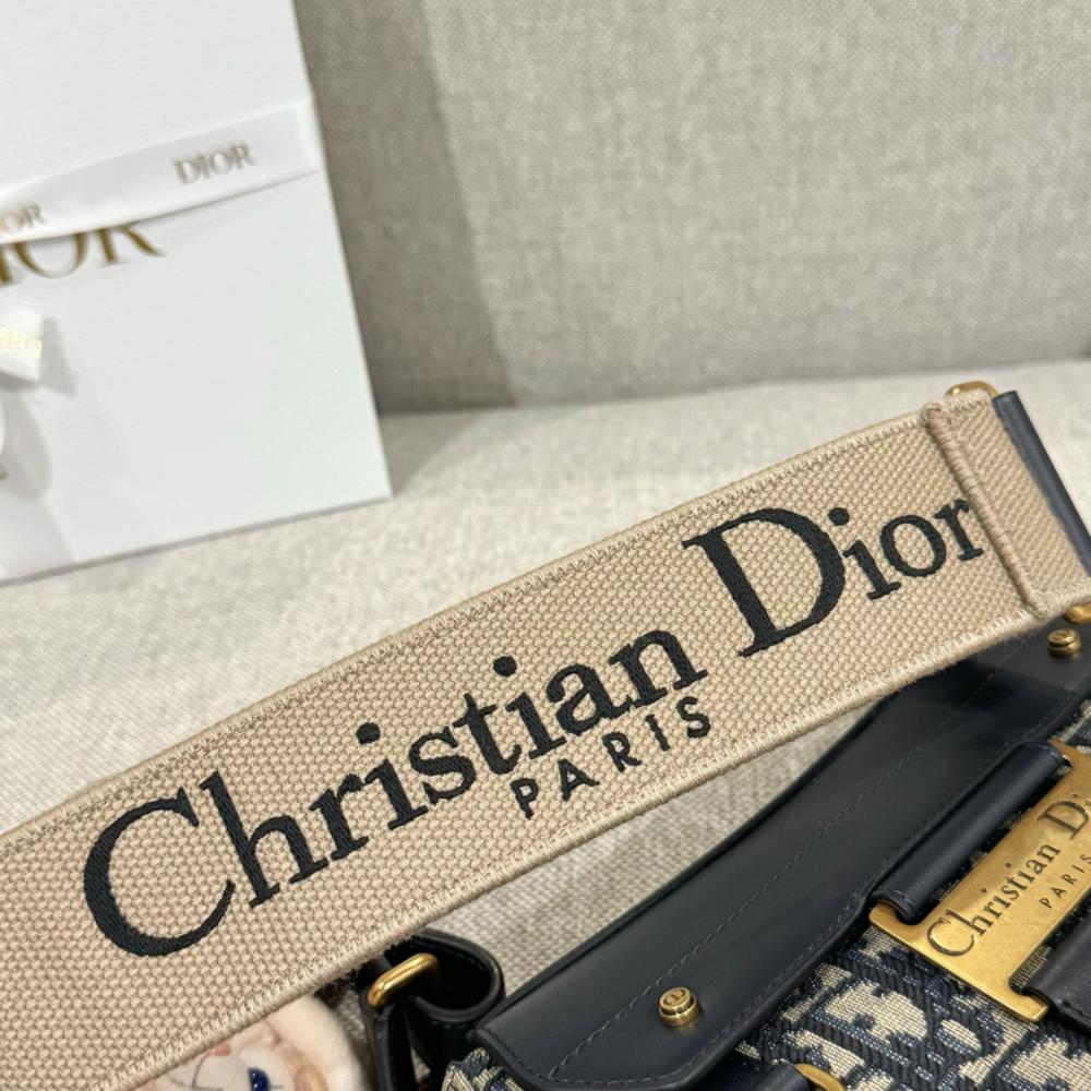Dior Küçük Streetchic Çanta
