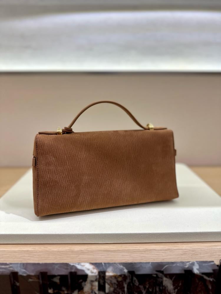 Loro Piana – Extra 23