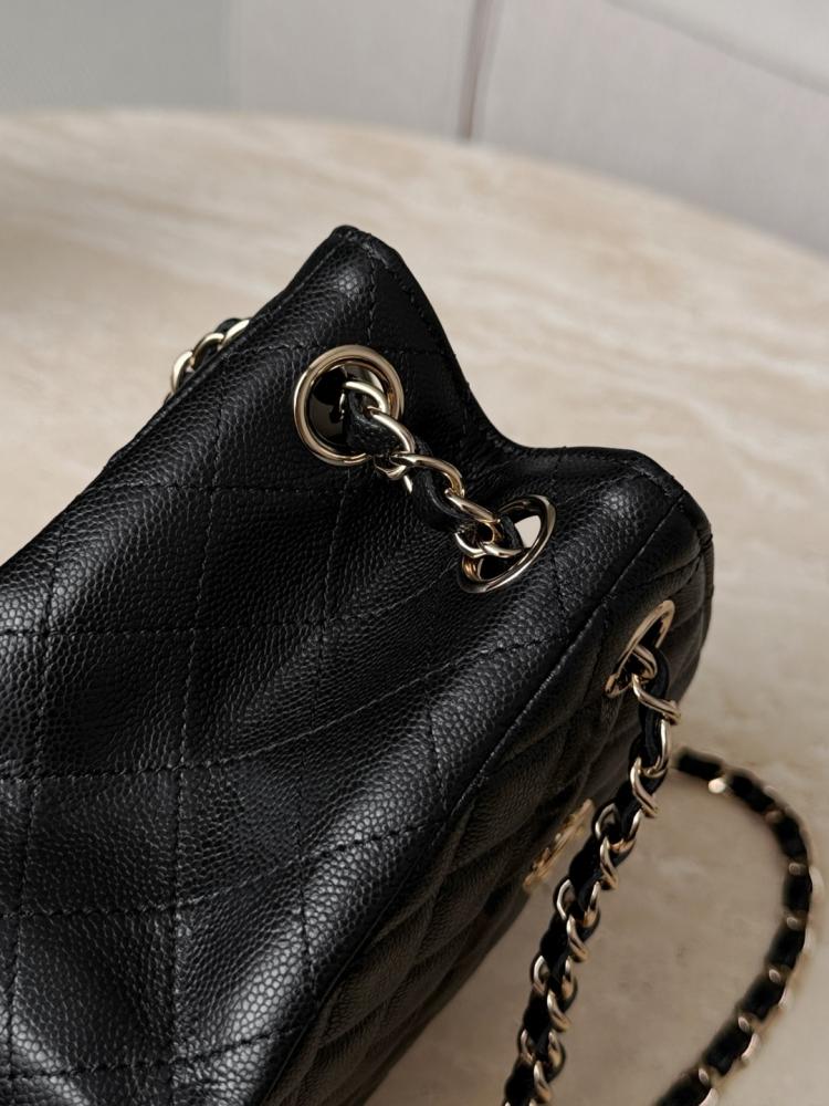 Chanel Caviar Matelasse Coco Mark Omuz Çantası