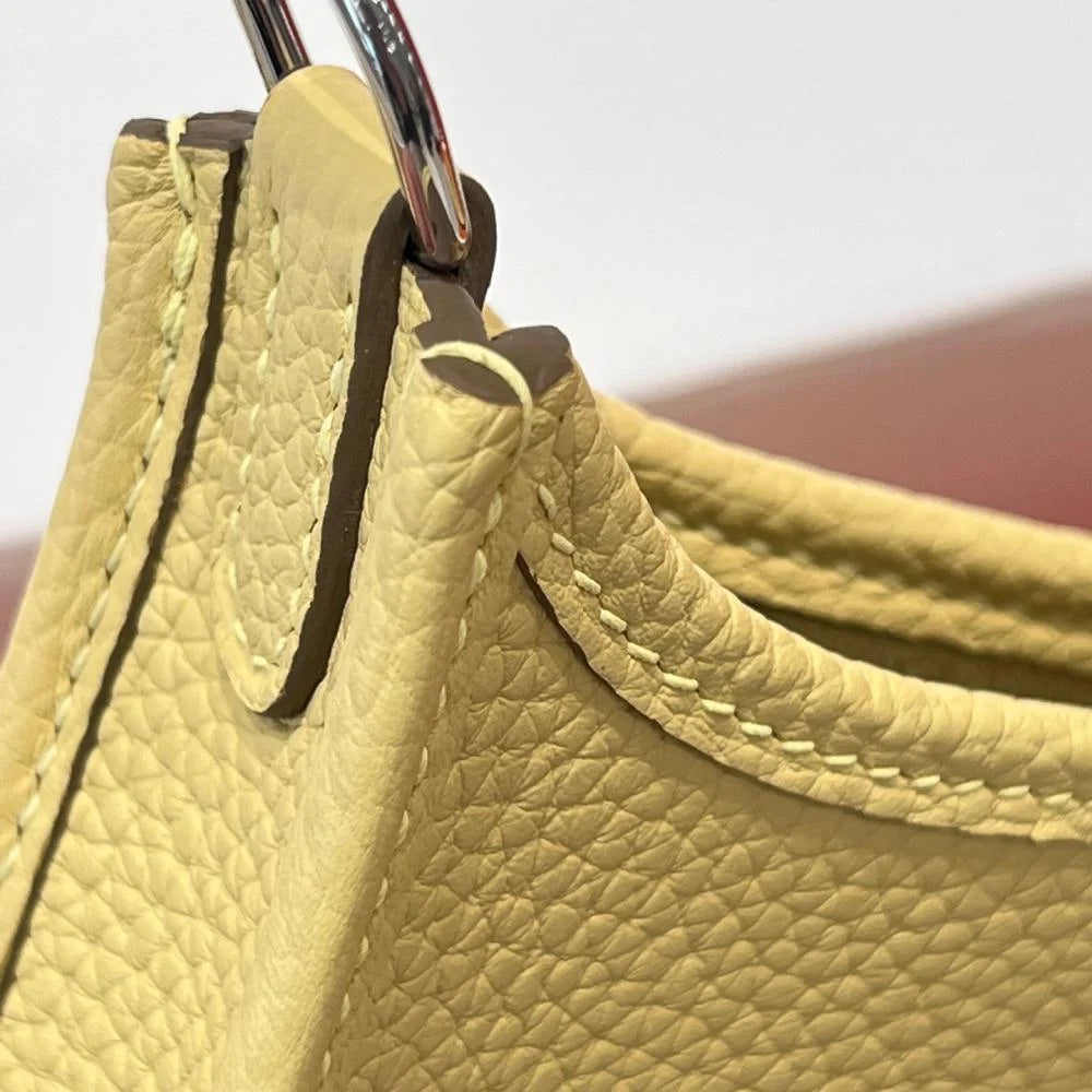 Hermès Evelyne 16cm Togo Leather Shoulder Bag