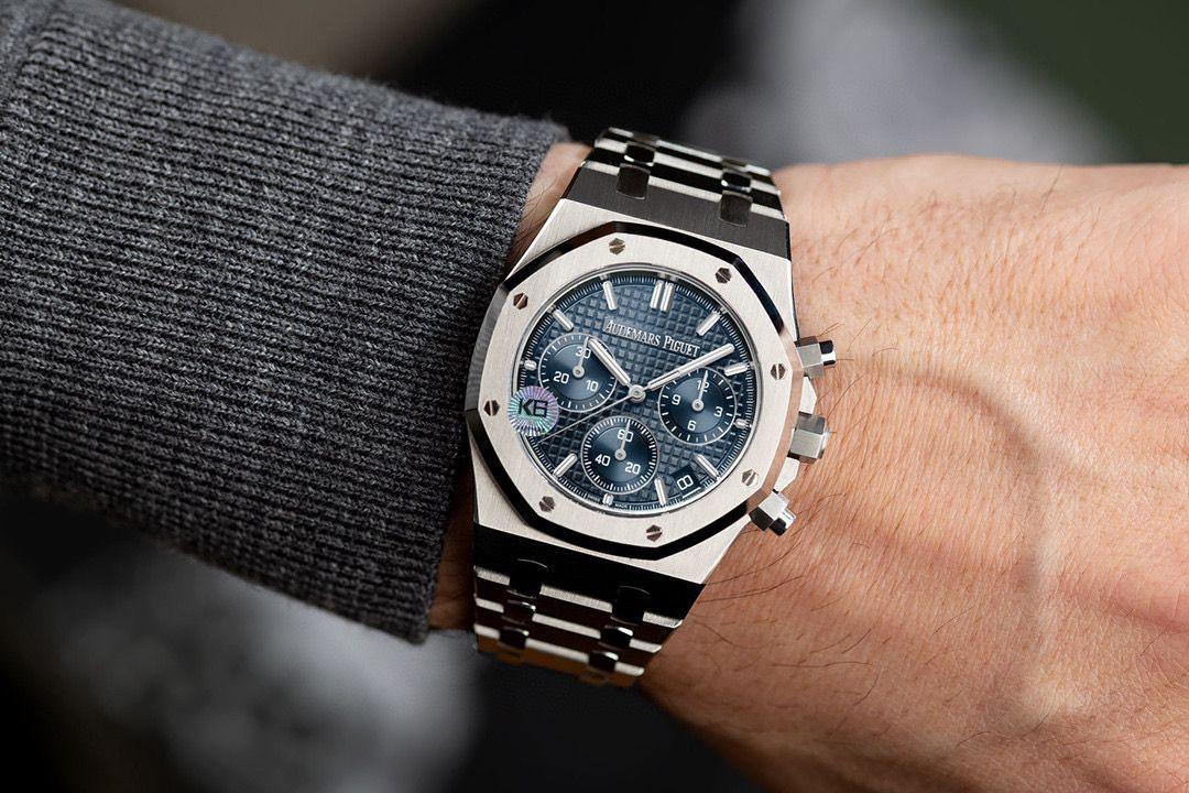 Audemars Piguet Royal Oak Saat - Glimmer of Luxury