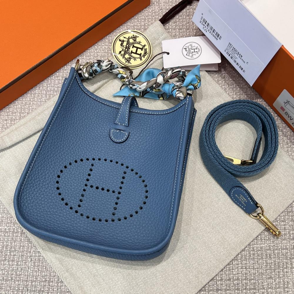 Hermès Evelyne 16cm Togo Leather Shoulder Bag