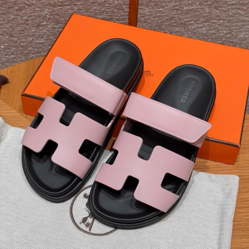 Hermès Chypre Sandals - Clay Beige