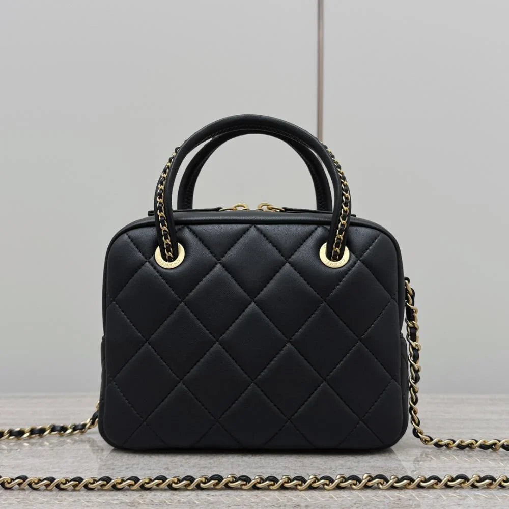 Chanel 25C Bowling Çanta - Glimmer of Luxury