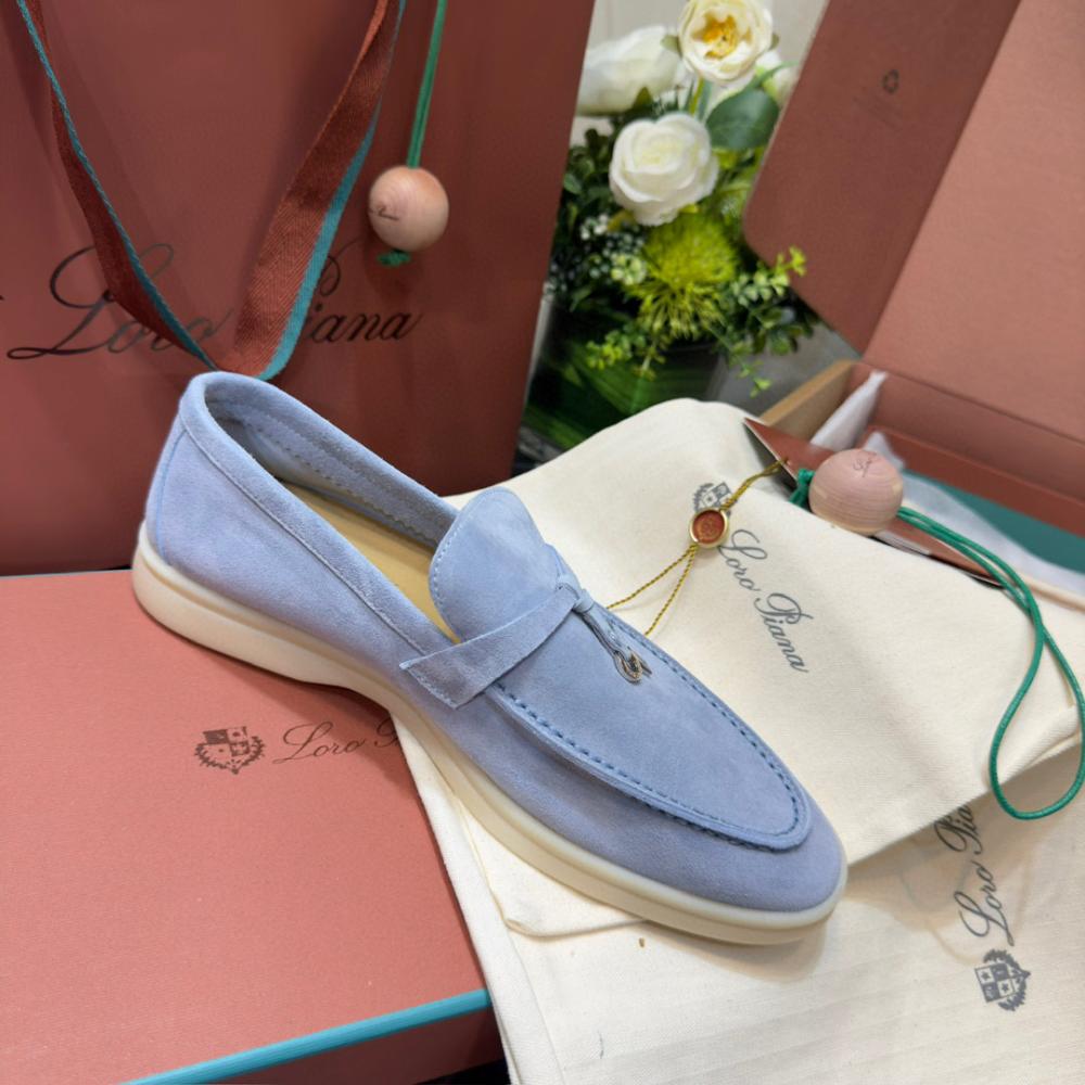 Loro Piana Yaz Büyüsü Yürüyüş Ayakkabısı - Açık Mavi - Glimmer of Luxury