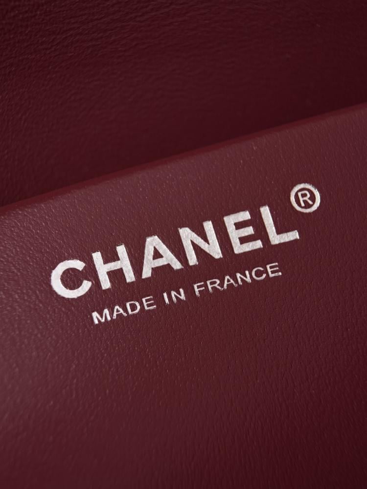 Chanel Maxi “Souplissimo” Büyük Kapaklı Çanta