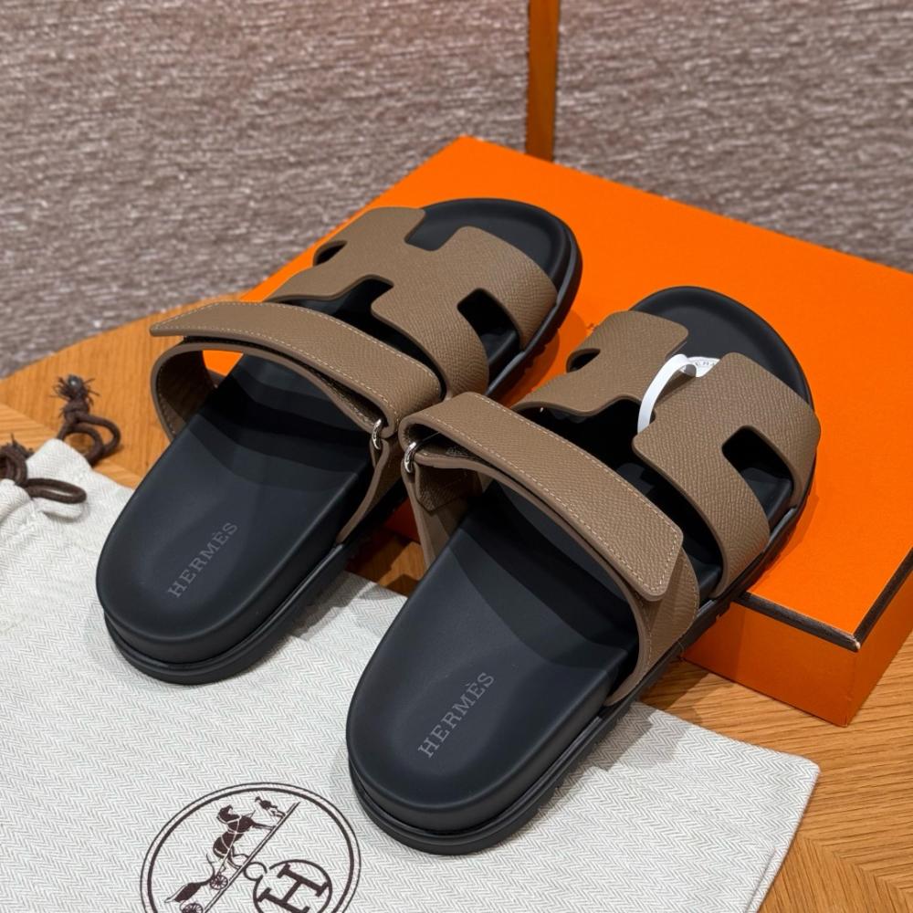 Hermès Chypre Sandals - Clay Beige