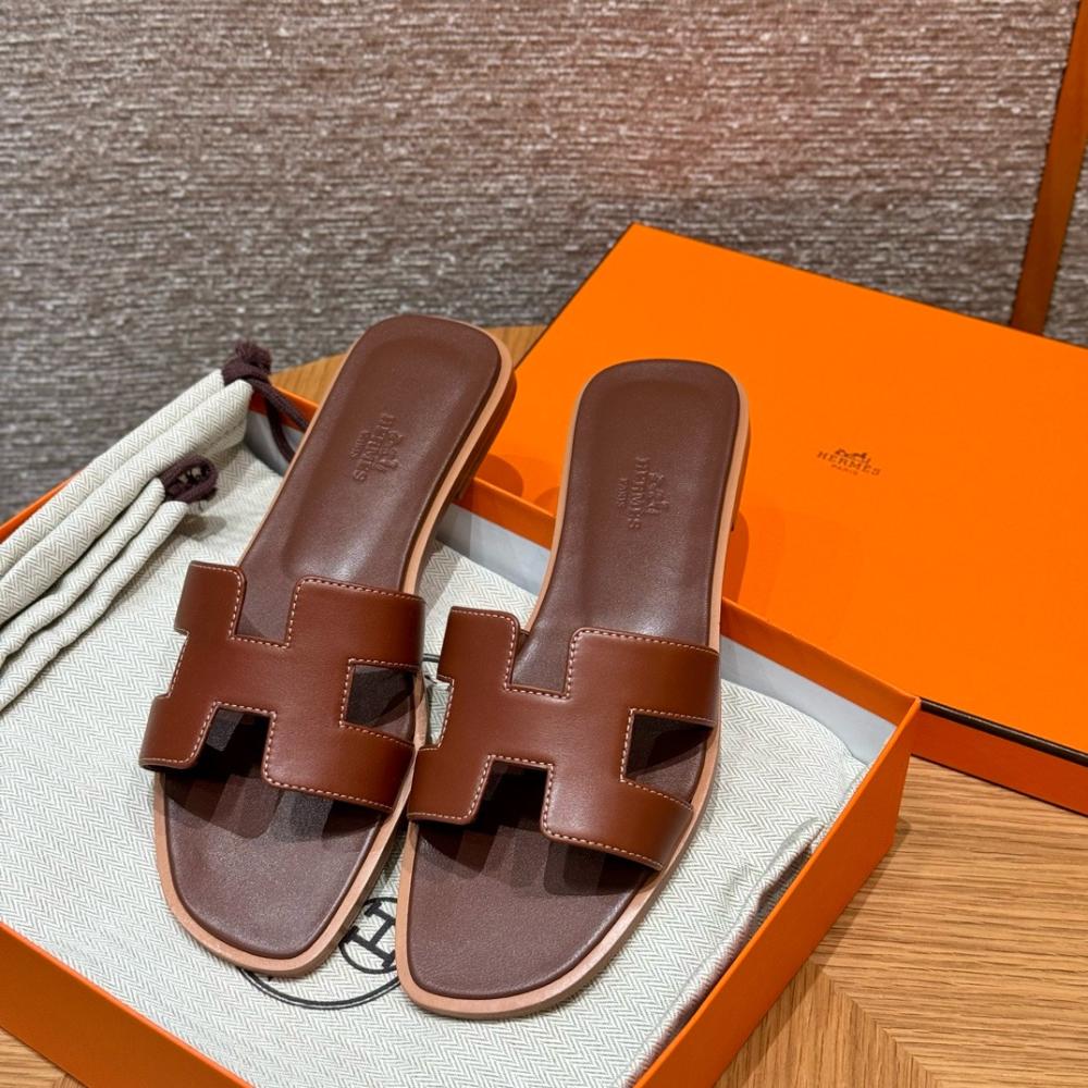 Hermès Oran Sandals Etoupe Epsom Leather