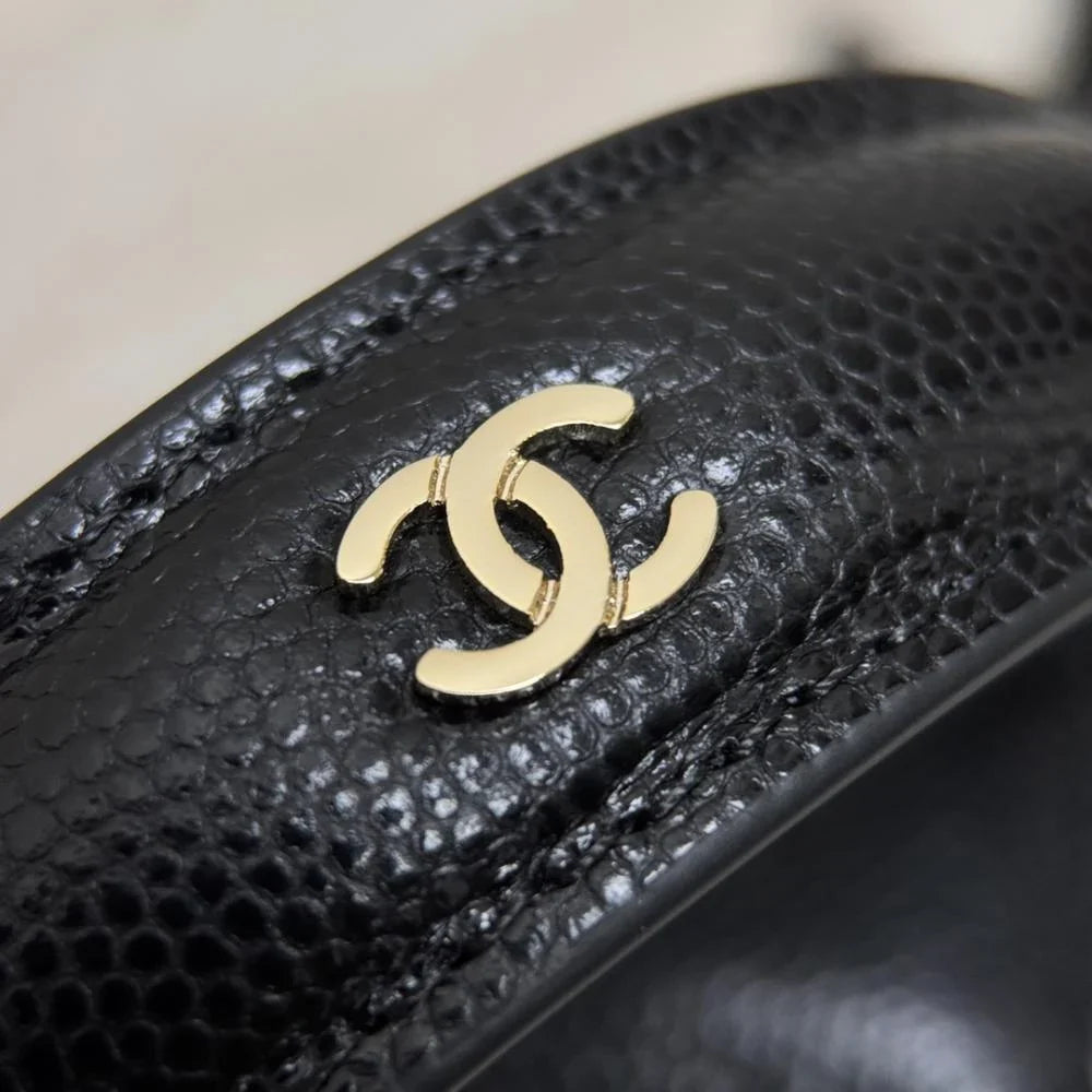 Chanel 25C Makyaj Çantası - Glimmer of Luxury