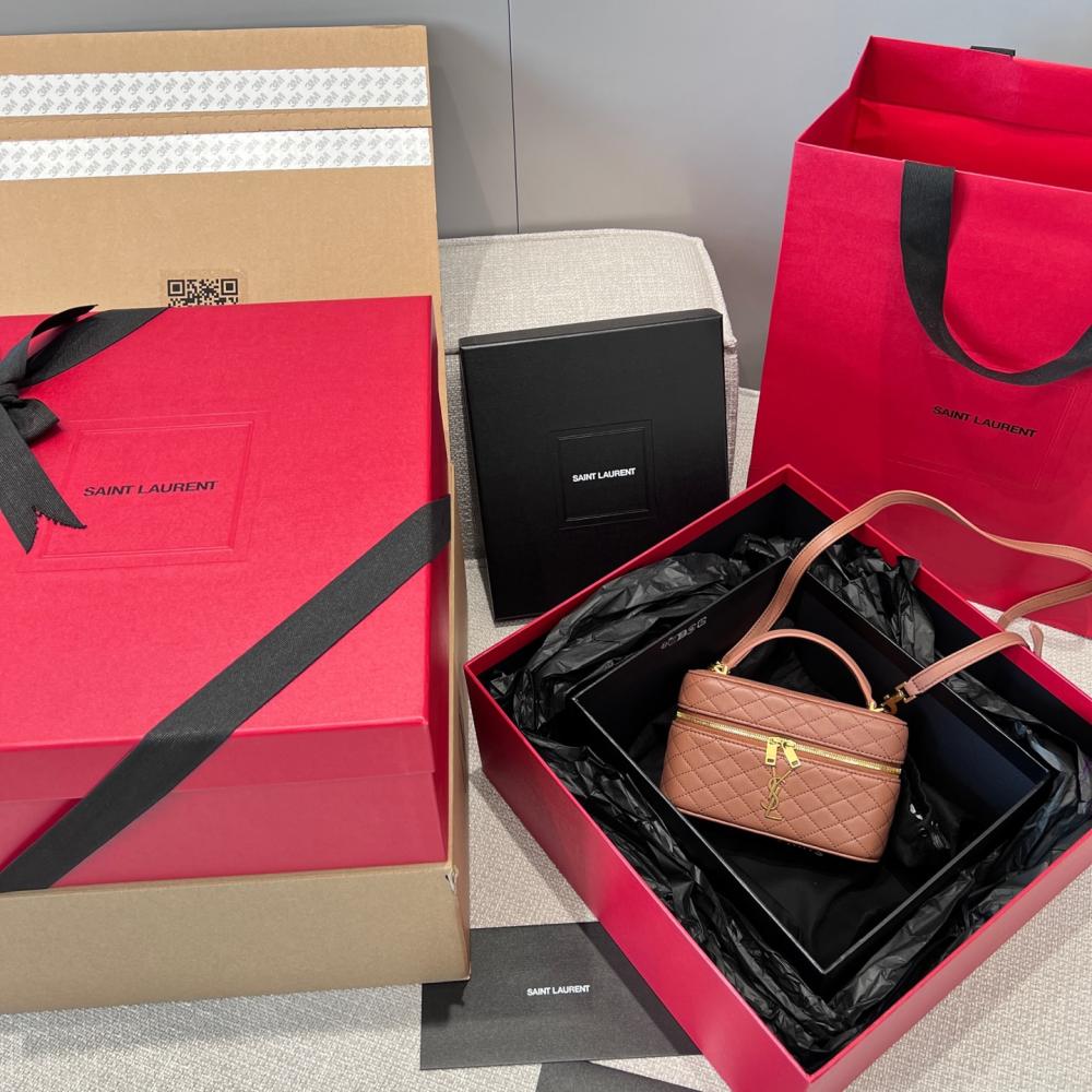Saint Laurent Gaby Kuzu Derisinden Makyaj Çantası