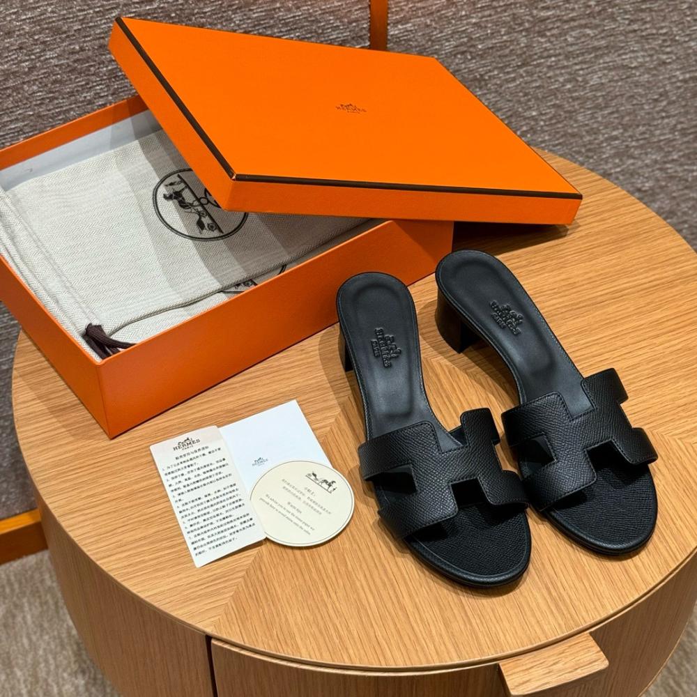 Hermès Oasis Sandals Black & Argent Grey