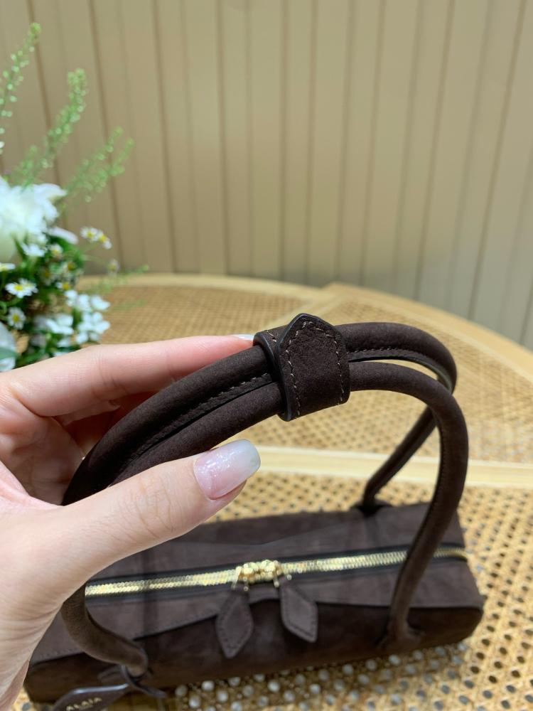 ALAÏA – Le Teckel Suede Shoulder Bags