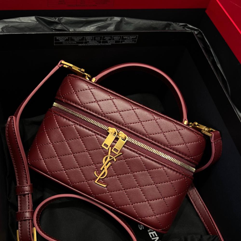 Saint Laurent Gaby Kuzu Derisinden Makyaj Çantası