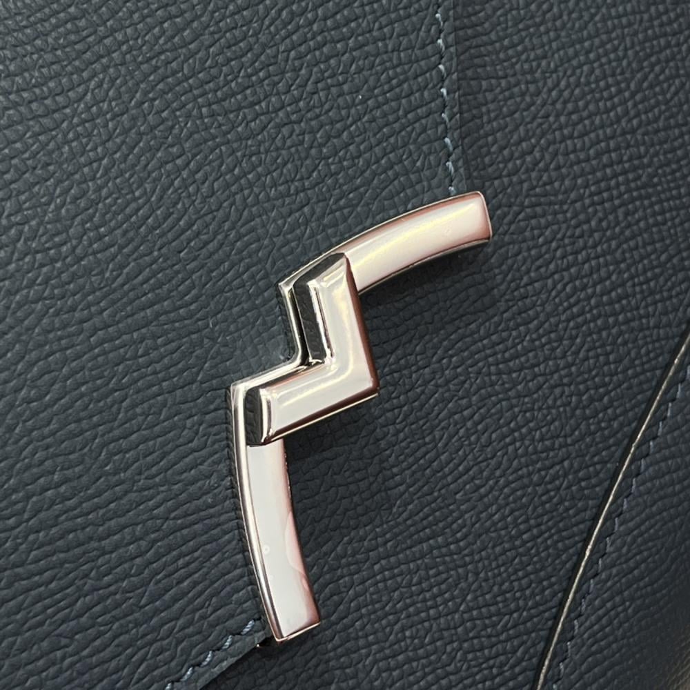 Gabrielle Portföy Çanta - Glimmer of Luxury