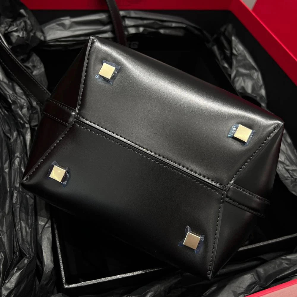 Saint Laurent LE 37 Parlak Mini Deri Çanta