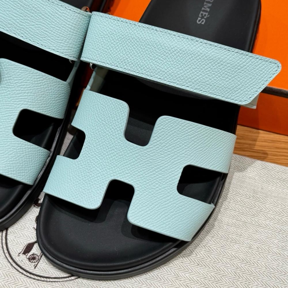 Hermès Chypre Sandals - Clay Beige