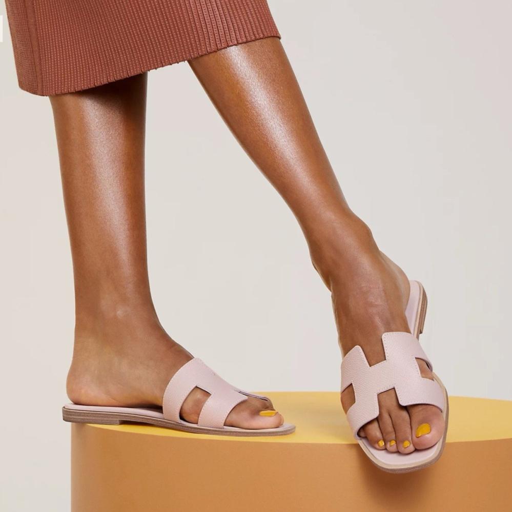 Hermès Oran Sandals Gray Argent