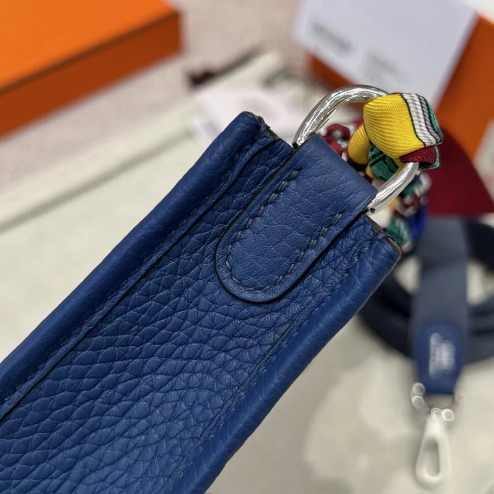 Hermès Evelyne 16cm Togo Leather Shoulder Bag