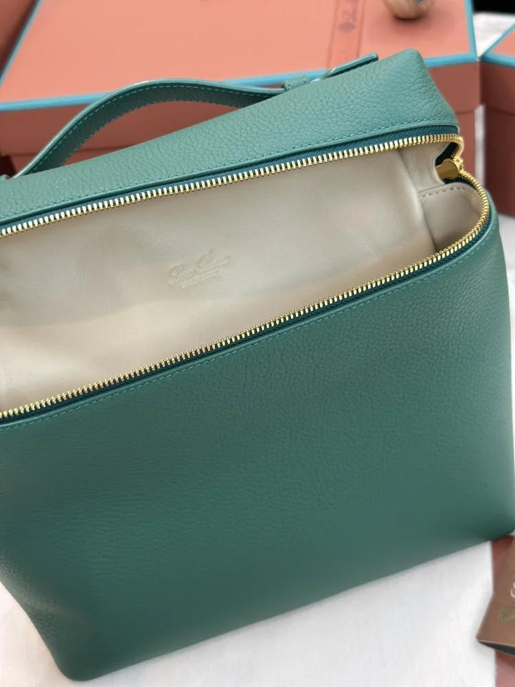 Loro Piana 23.5 Extra Pocket