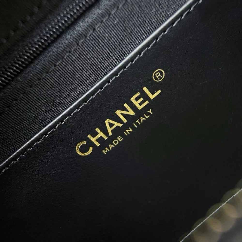 Chanel Büyük Hobo Kargo Çantası Dana Derisi Siyah GHW - Glimmer of Luxury
