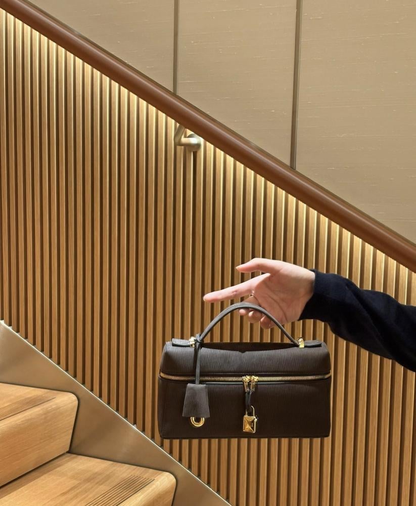 Loro Piana – Extra 23