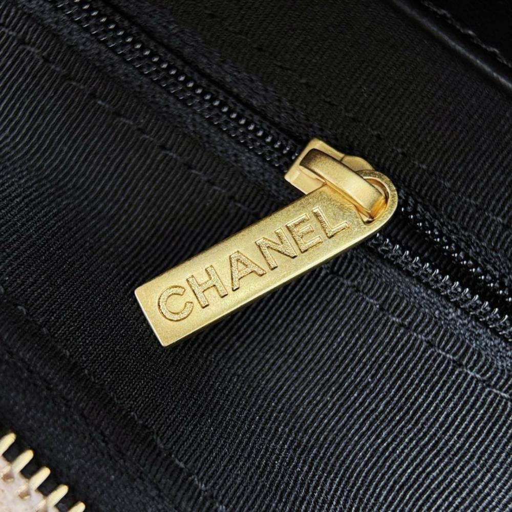 Chanel Büyük Hobo Kargo Çantası Dana Derisi Siyah GHW - Glimmer of Luxury