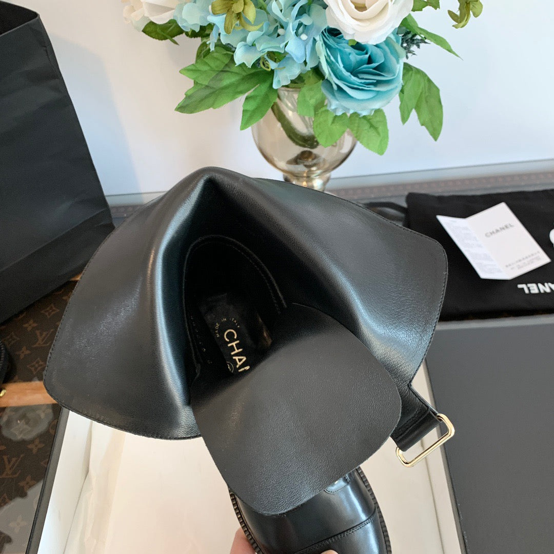Chanel Motorsiklet Botlar - Glimmer of Luxury