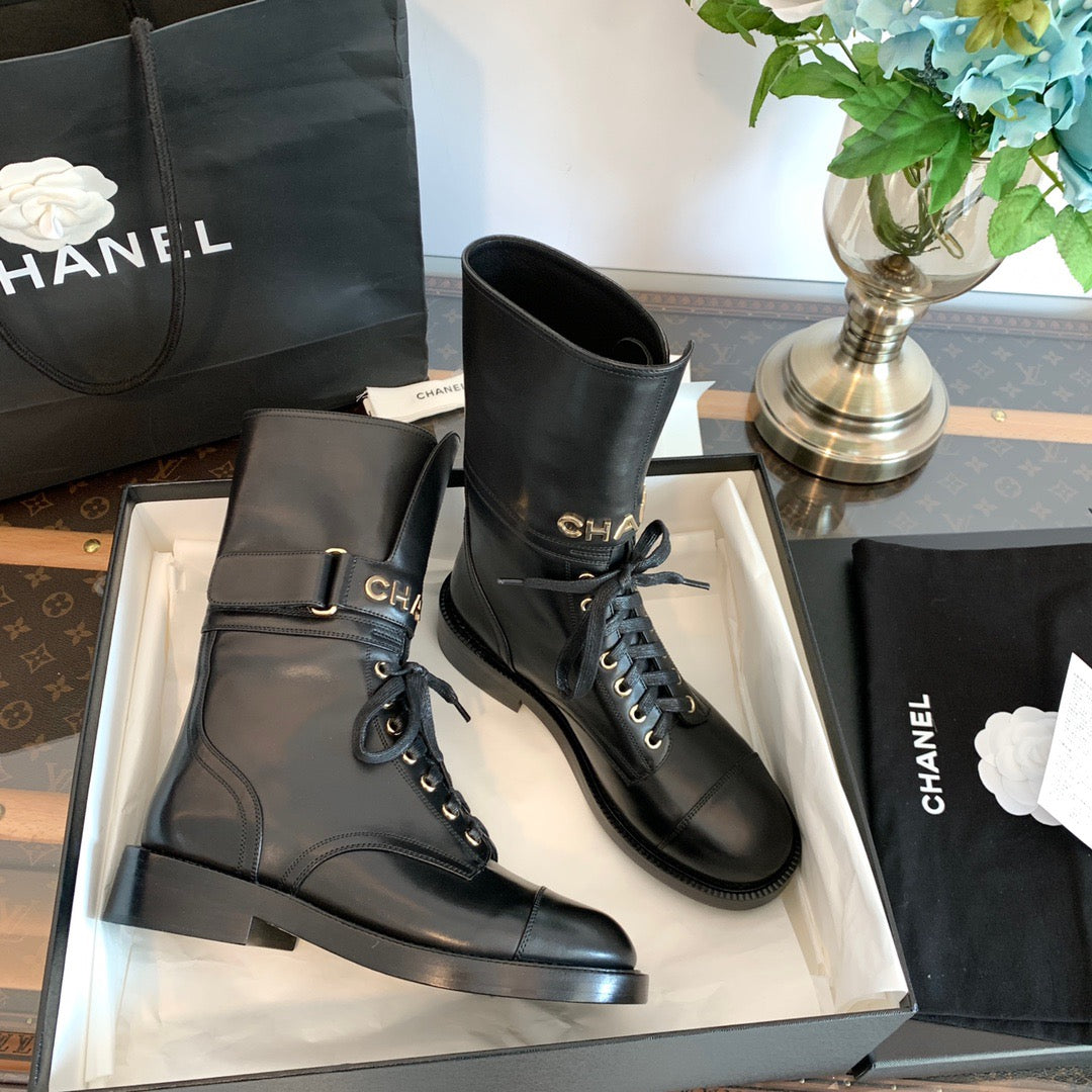 Chanel Motorsiklet Botlar - Glimmer of Luxury