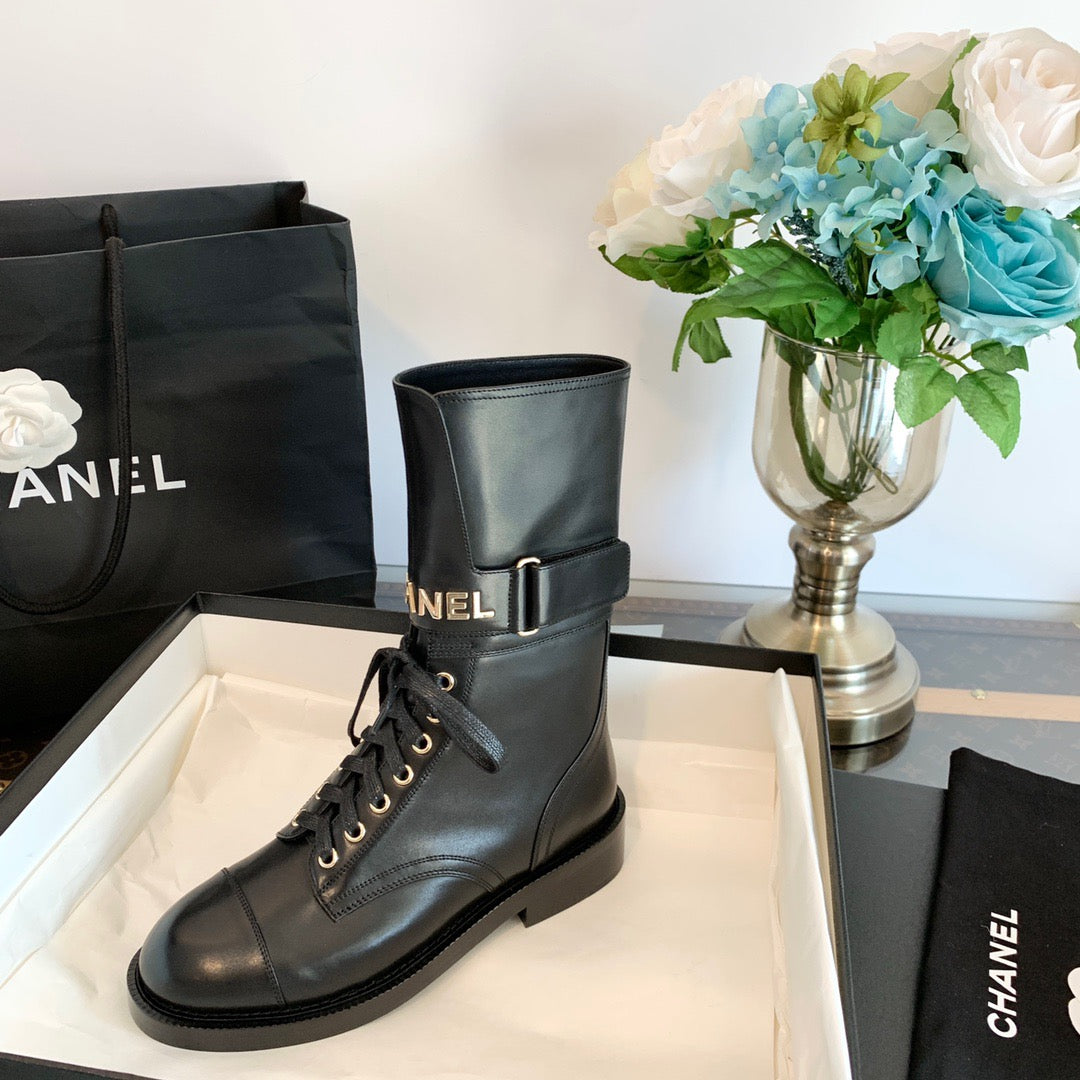 Chanel Motorsiklet Botlar - Glimmer of Luxury