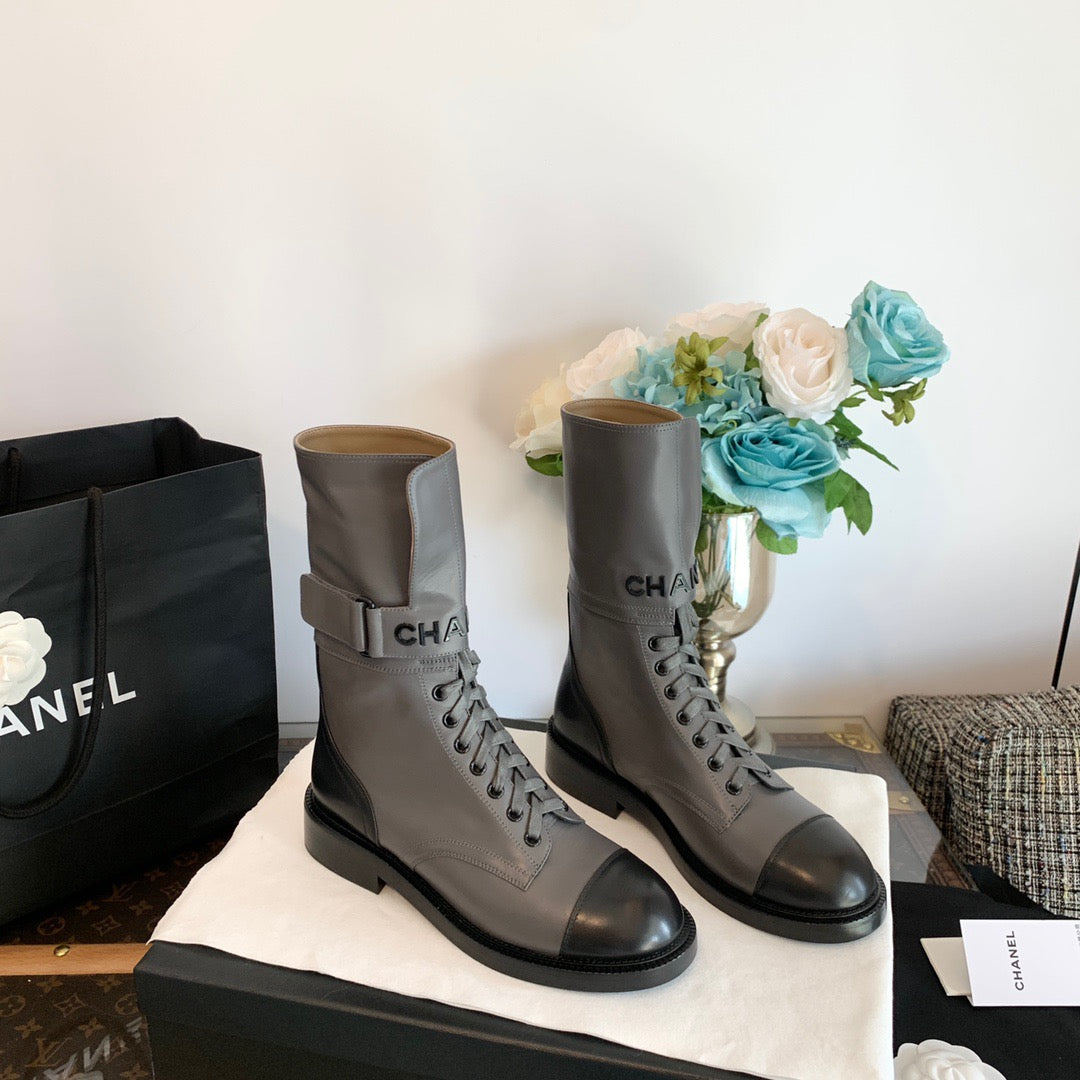 Chanel Motorsiklet Botlar - Glimmer of Luxury