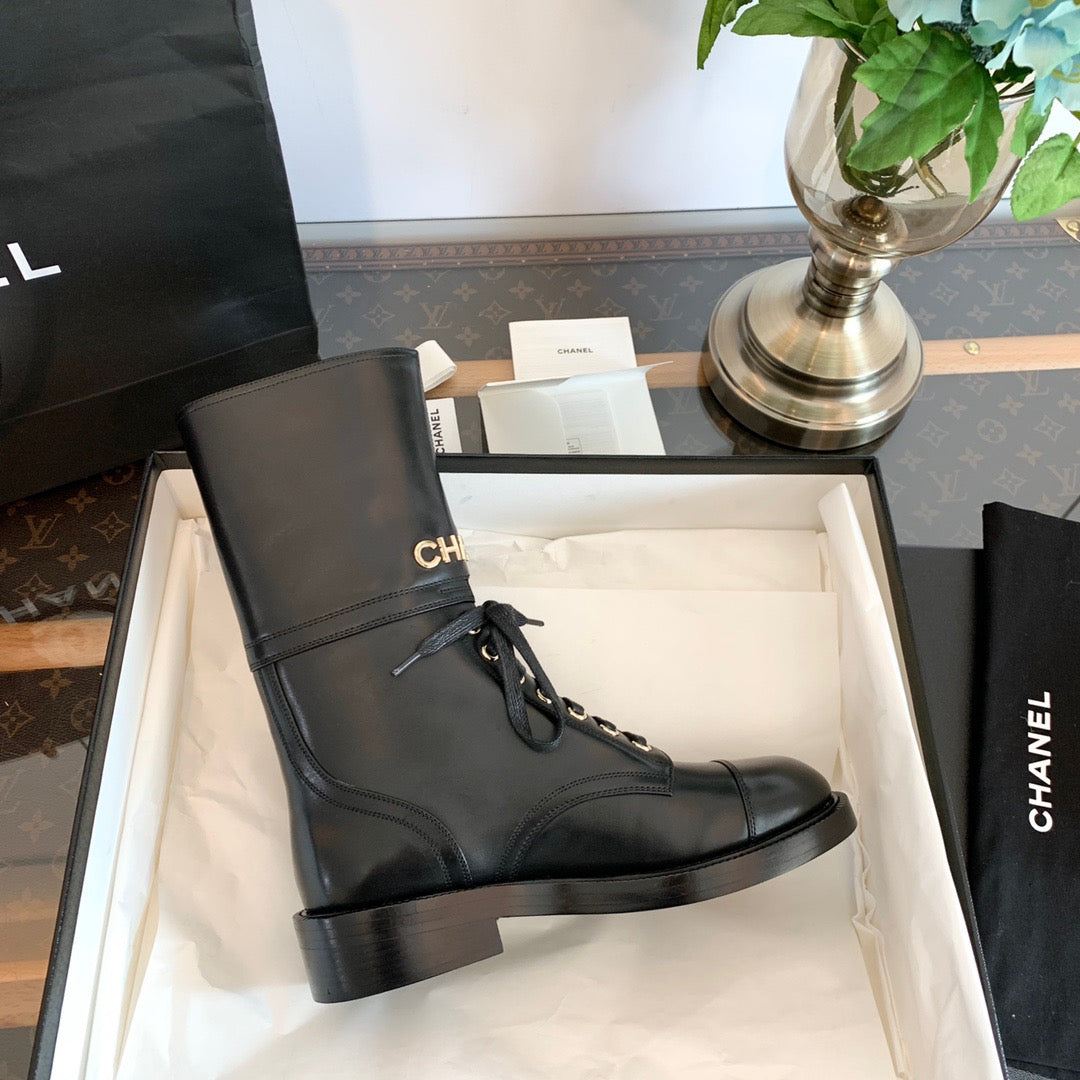 Chanel Motorsiklet Botlar - Glimmer of Luxury