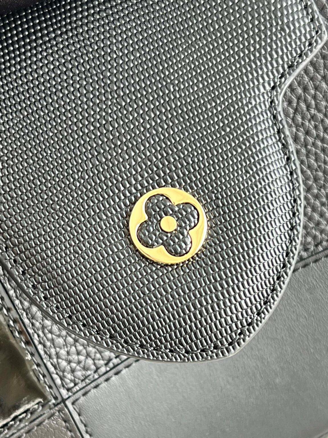 Louis Vuitton Capucines BB Küçük Çanta Siyah Puzzle - Glimmer of Luxury