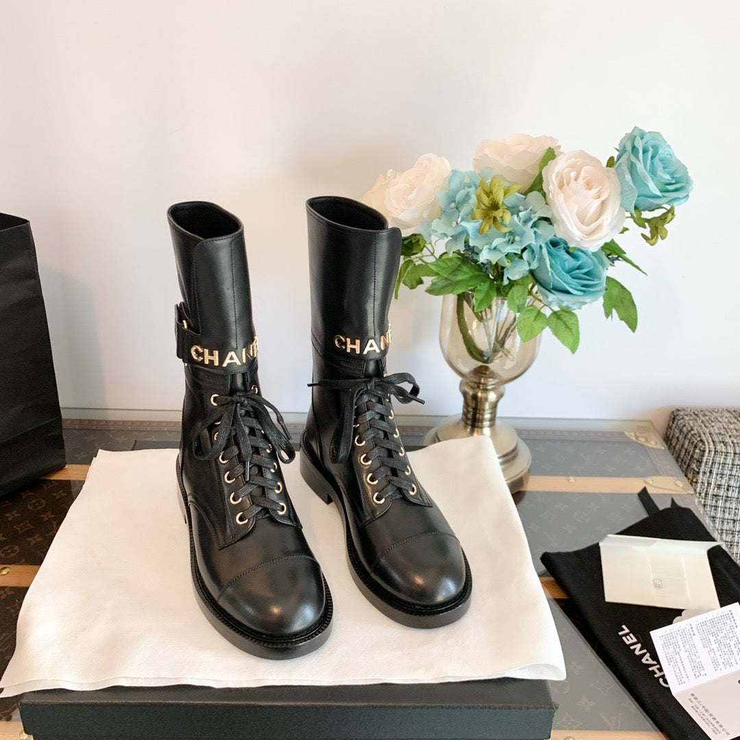 Chanel Motorsiklet Botlar - Glimmer of Luxury
