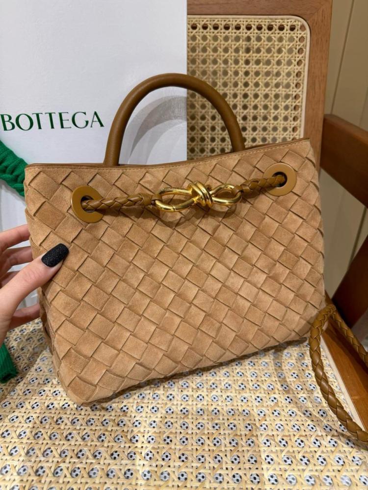 Bottega Veneta – Andiamo Small Bags