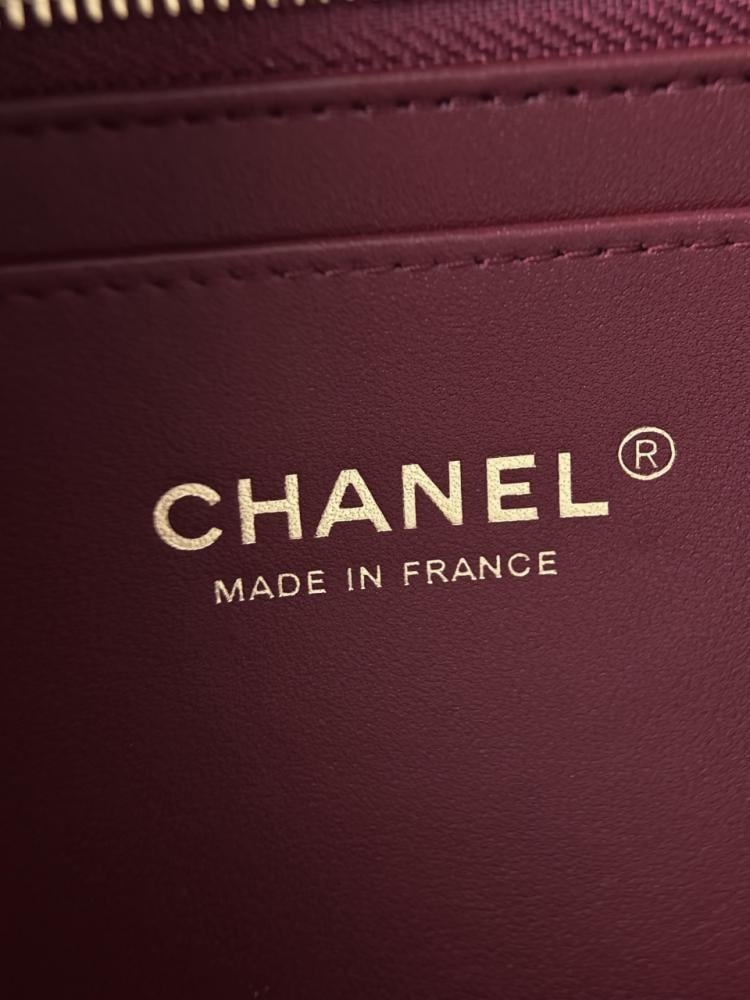 Chanel Métiers d’Art Medium Classic Single Flap Bag