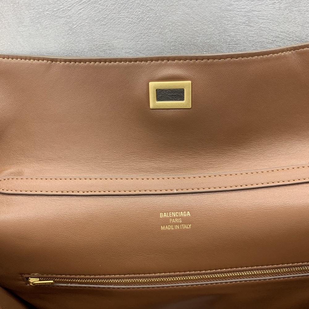 Balenciaga Rodeo Top Handle Bag