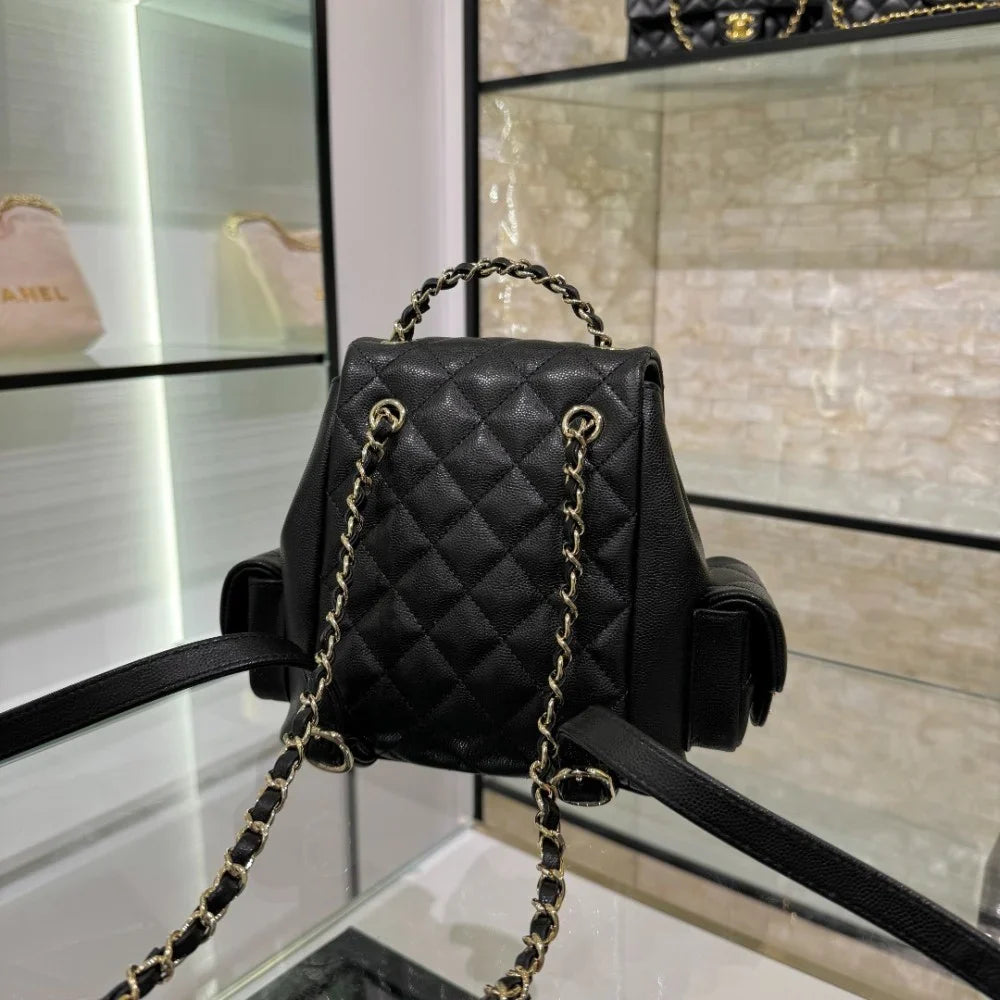 Chanel Küçük Siyah Havyar Deri Sırt Çantası - Glimmer of Luxury