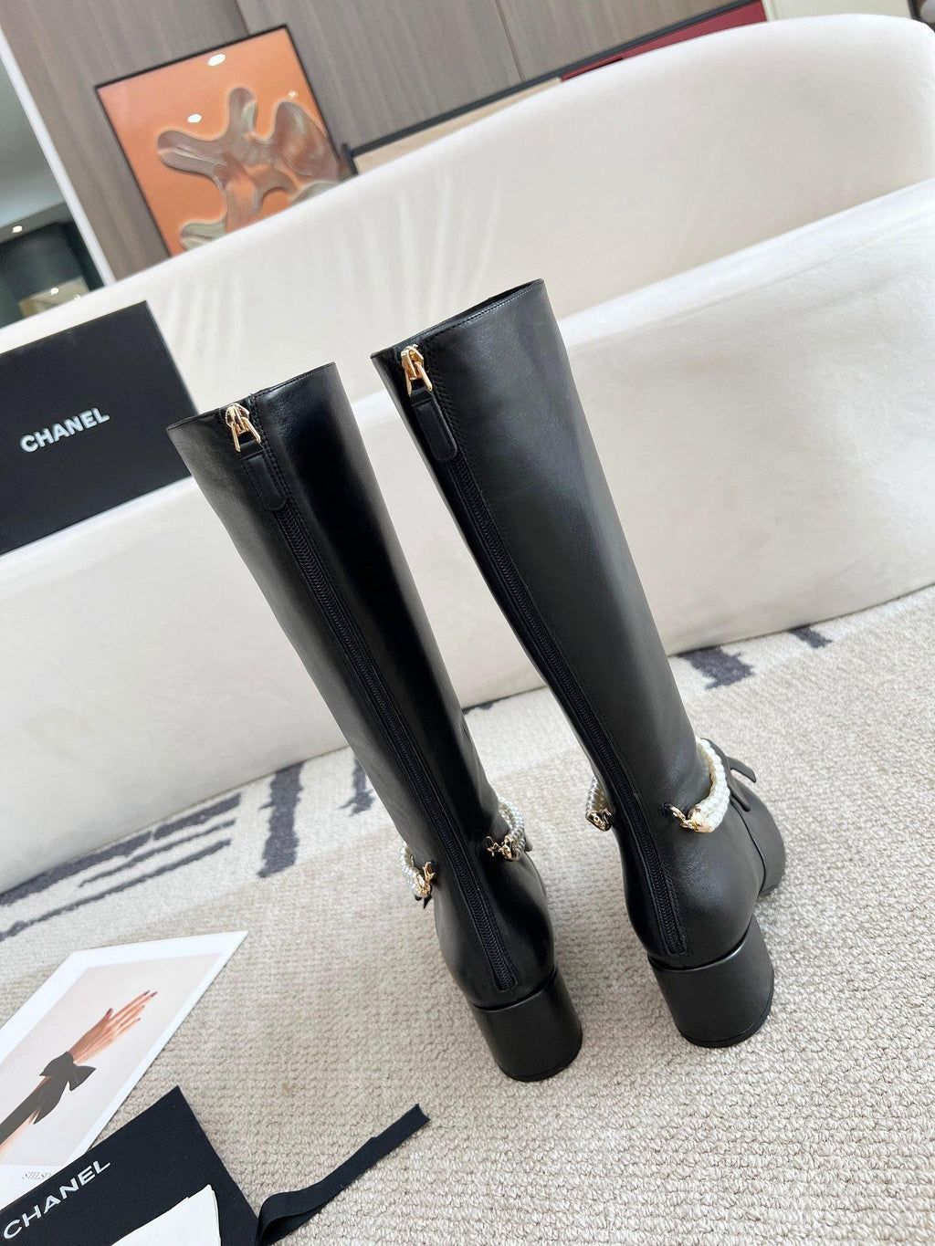 Chanel S24 Uzun Deri Botlar - Glimmer of Luxury