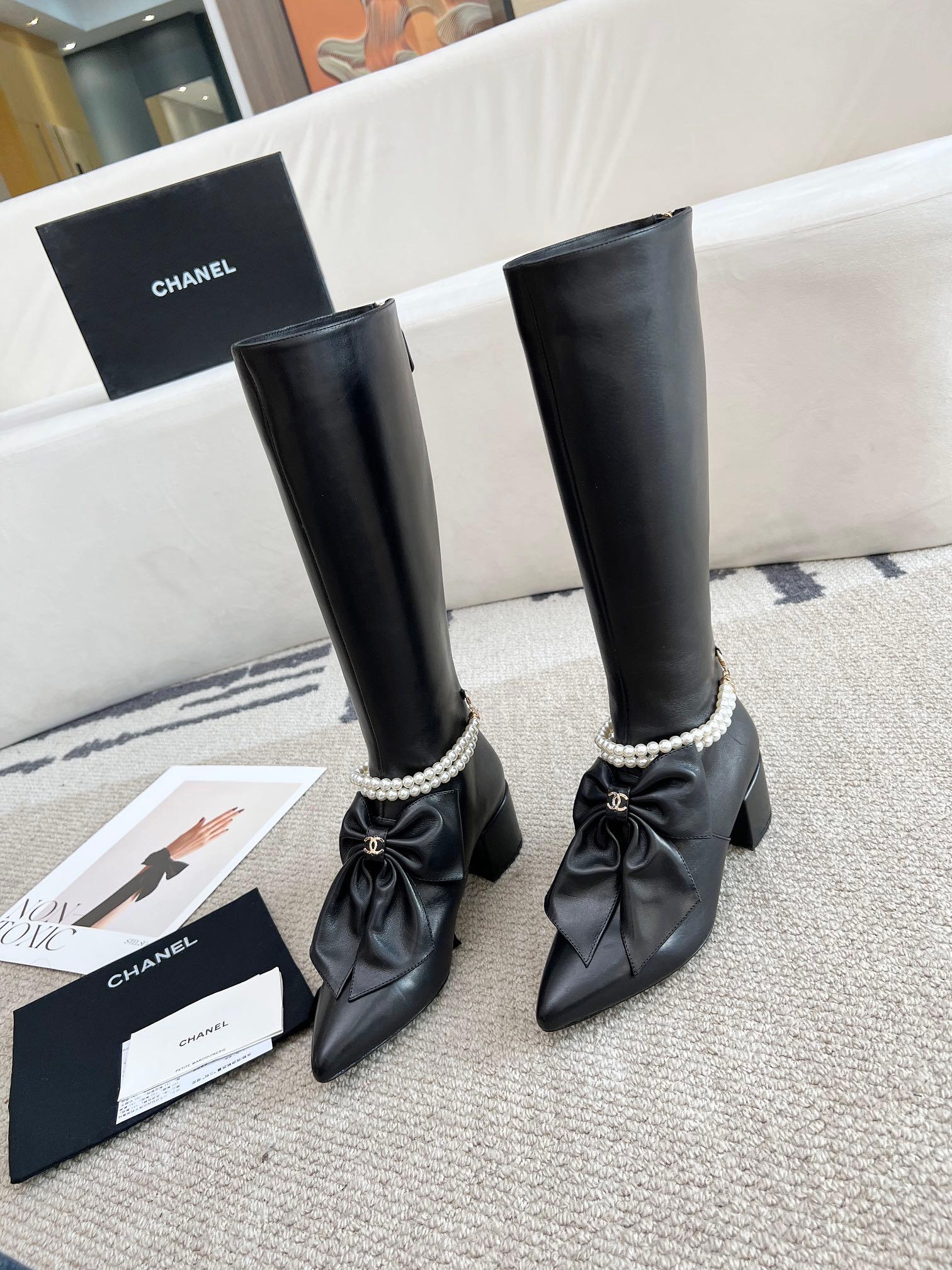 Chanel S24 Uzun Deri Botlar - Glimmer of Luxury