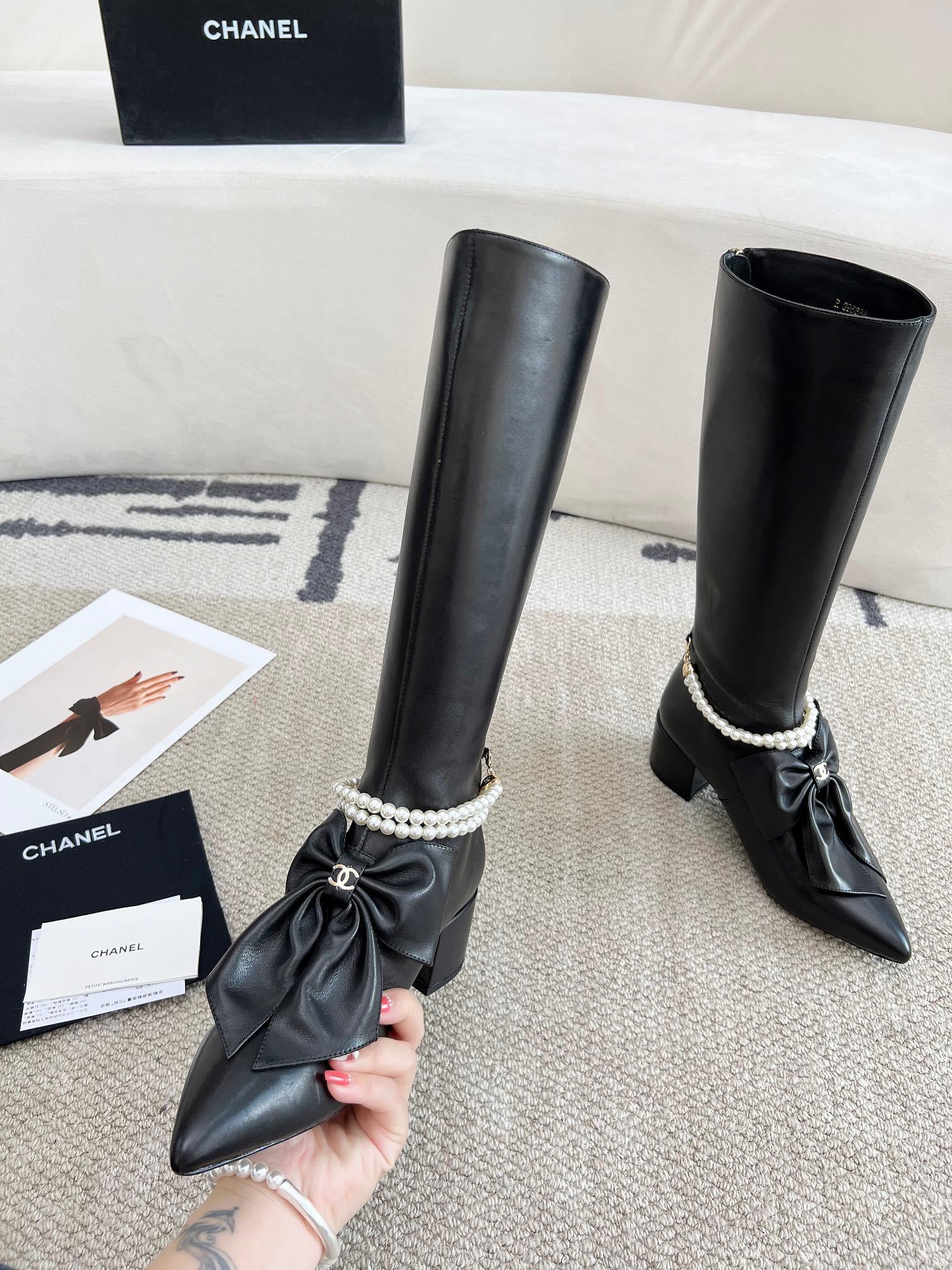 Chanel S24 Uzun Deri Botlar - Glimmer of Luxury