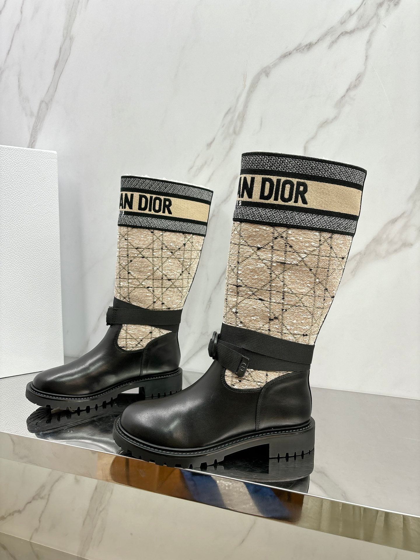 Dior 2025 Sonbahar/Kış Koleksiyonu – Martin Bot