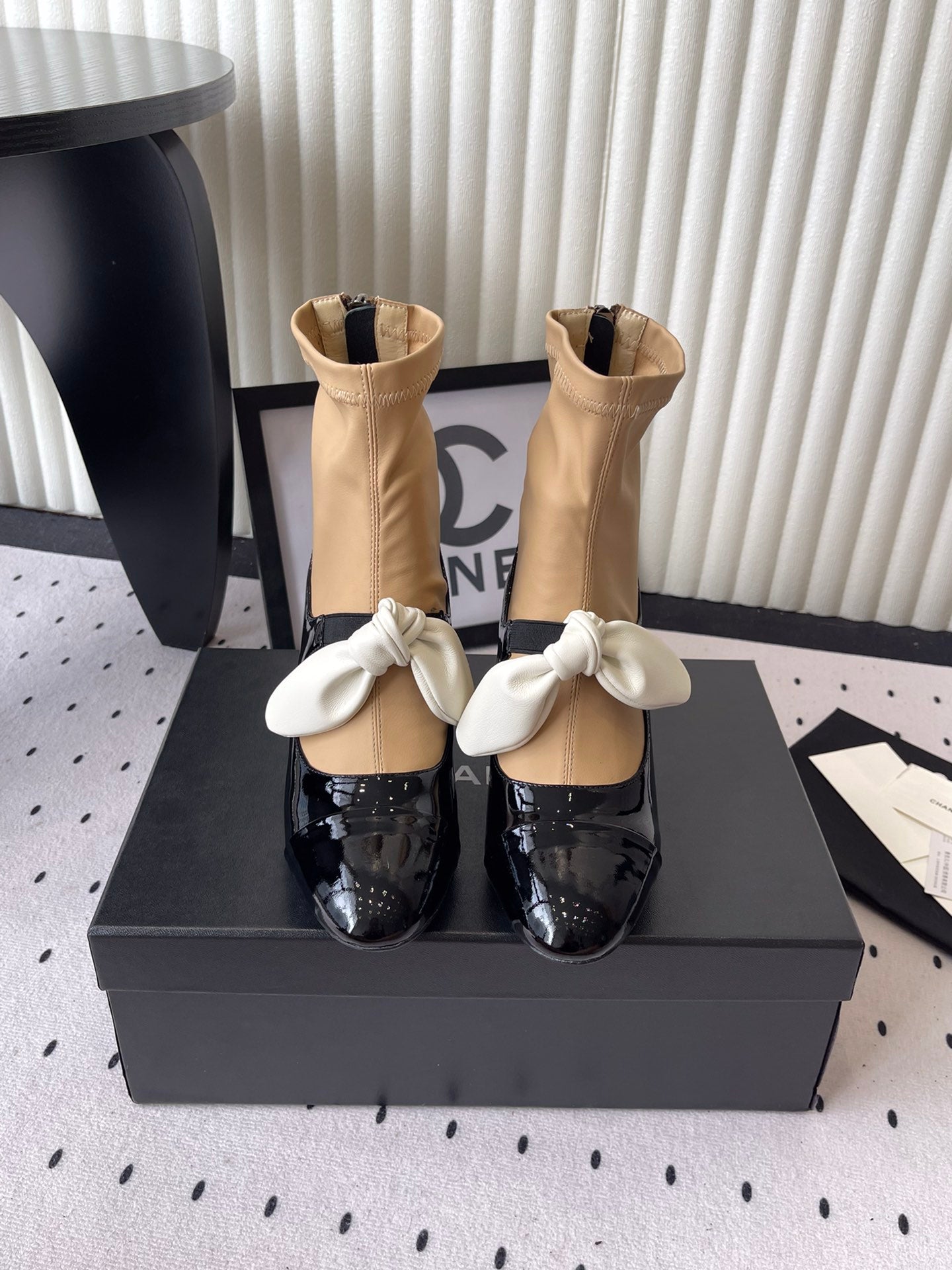 Chanel 2025 Fall/Winter Collection – Mary Jane Leather Shoes