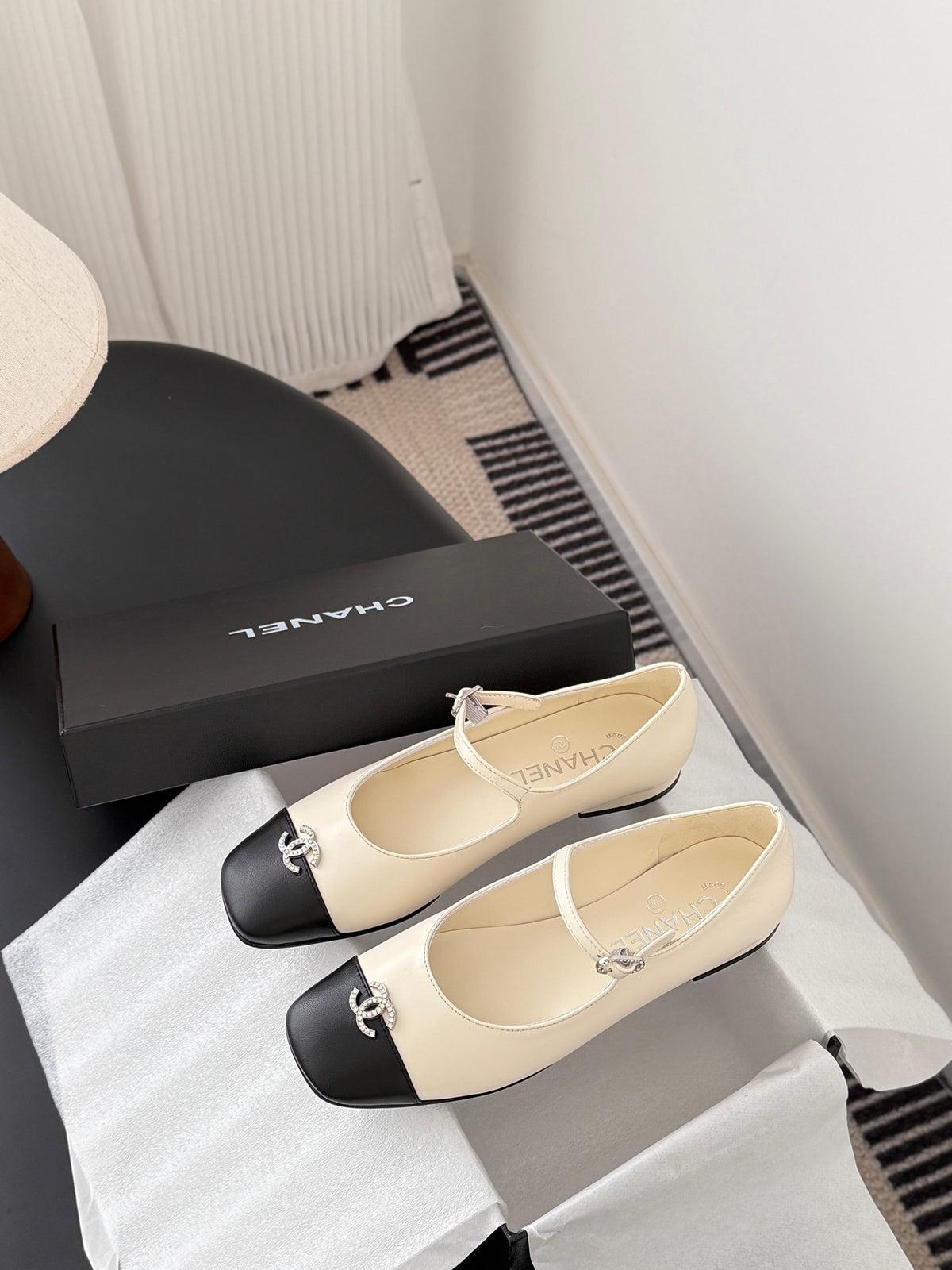 Chanel 25B Mary Jane Ayakkabıları – Hakiki Koyun Derisi