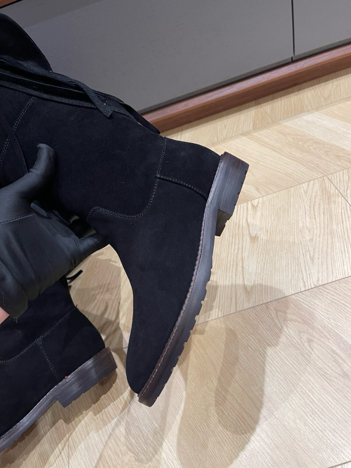 Chanel 2025 Süet Çizmeler - Glimmer of Luxury