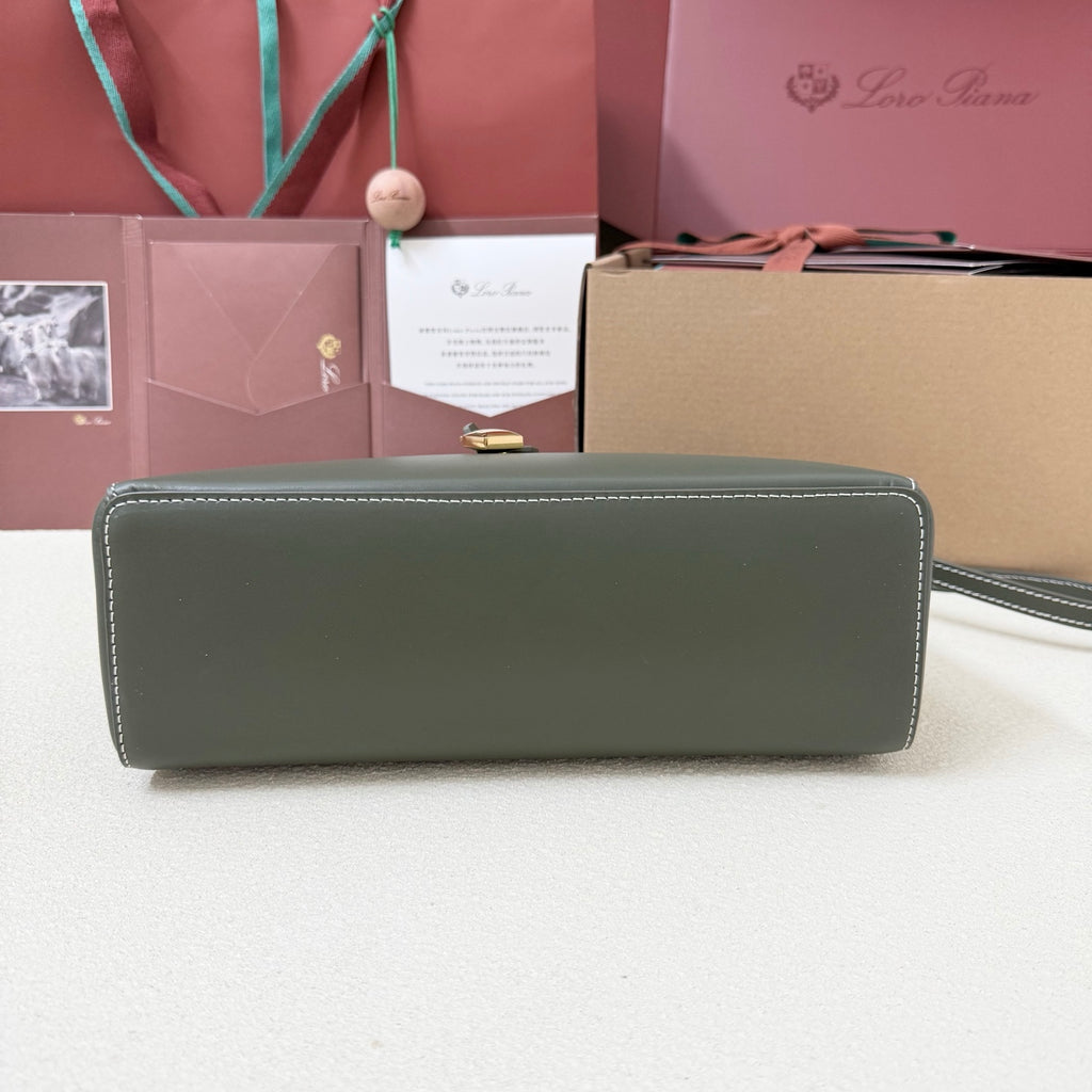 Loro Piana Extra Pocket L19 Clutch Handbag