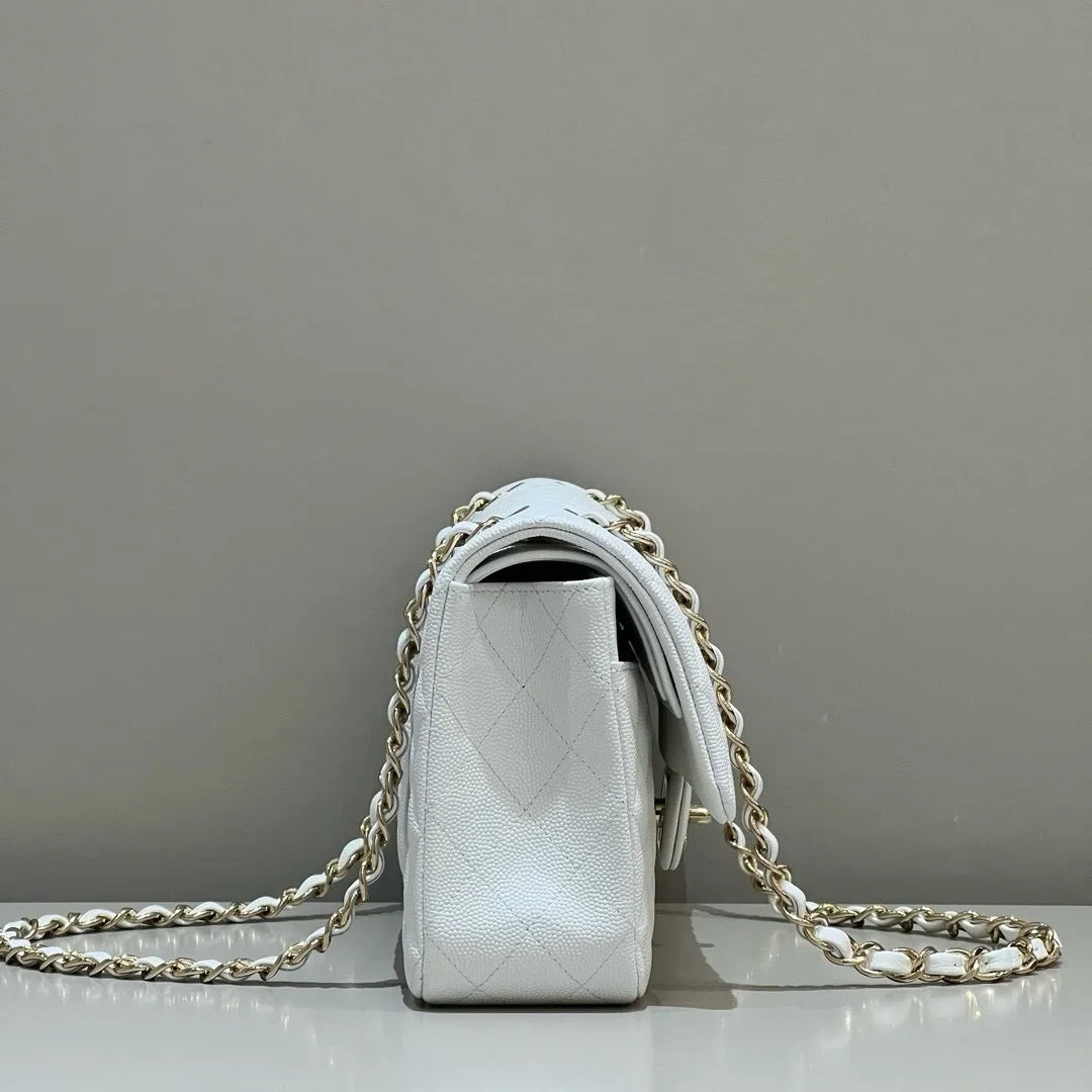 Chanel Sonbahar Kış 2024/25 Klasik 11.12 Çanta - Glimmer of Luxury