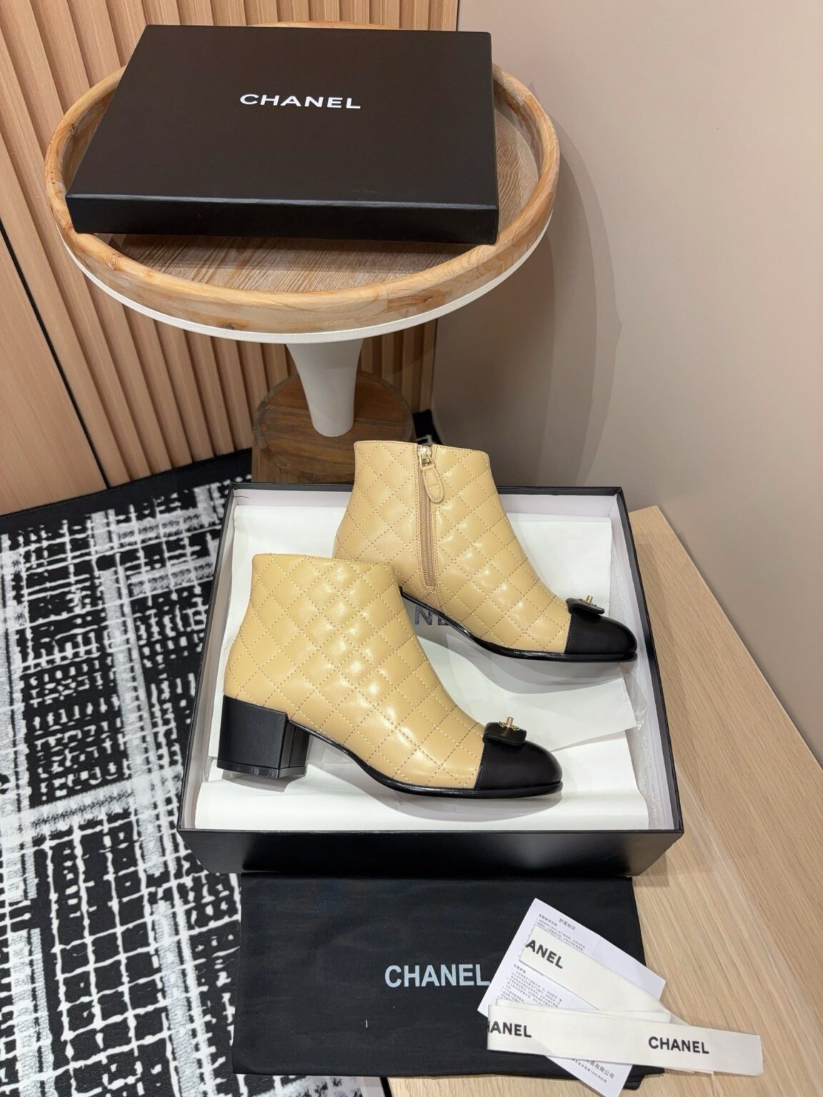 Chanel S24 Kısa Botlar - Glimmer of Luxury