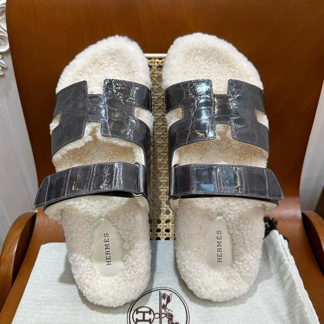 Hermès Chypre Kürklü Tamamen El Yapımı Sandaletler - Glimmer of Luxury
